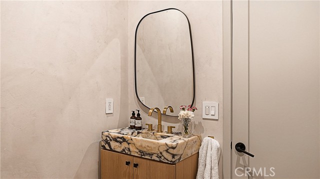 MLS #OC25253379 image #21