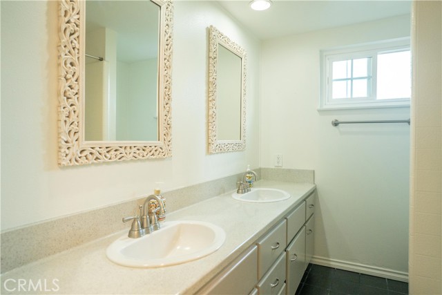 MLS #OC25253390 image #11