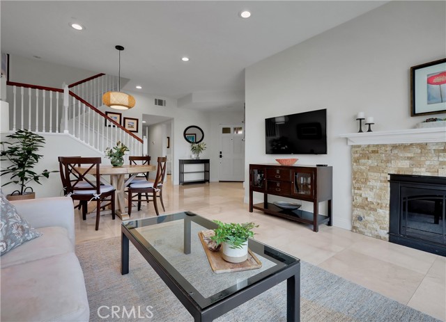 MLS #OC25253437 image #15