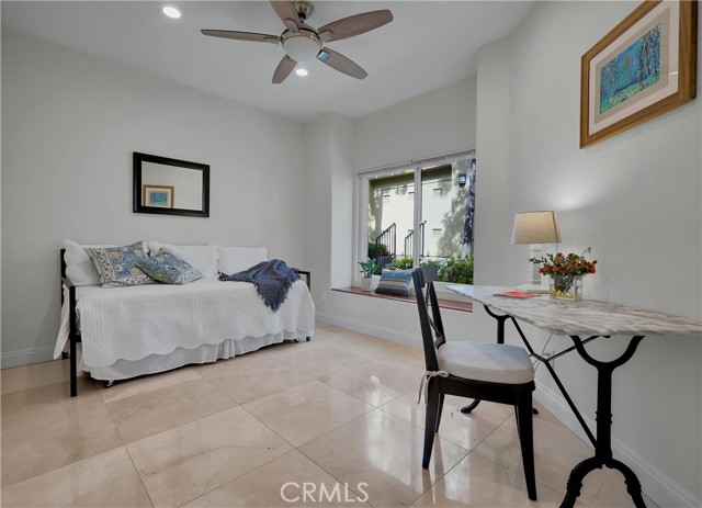 MLS #OC25253437 image #22