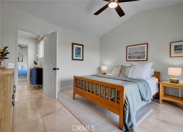 MLS #OC25253437 image #32