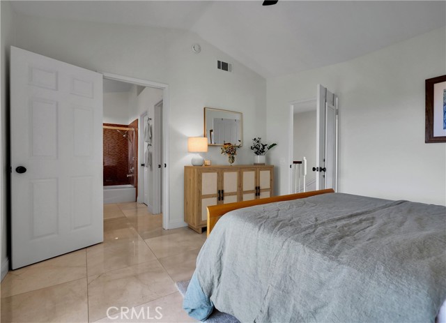 MLS #OC25253437 image #38