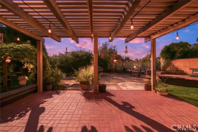 MLS #OC25253438 image #1