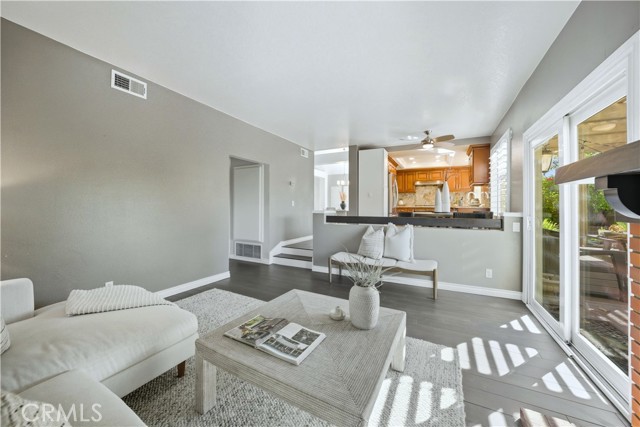 MLS #OC25253438 image #13