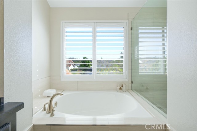 MLS #OC25253438 image #29