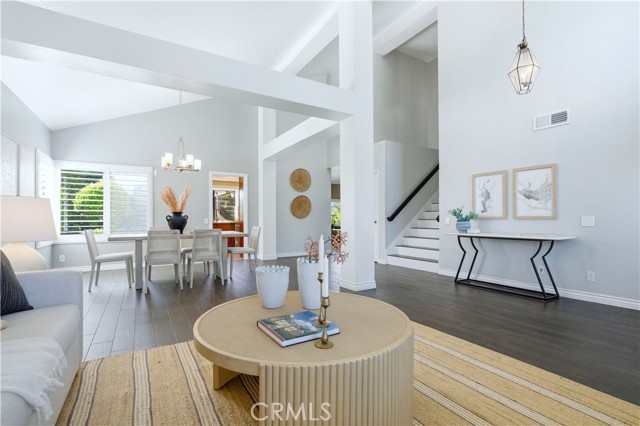 MLS #OC25253438 image #9