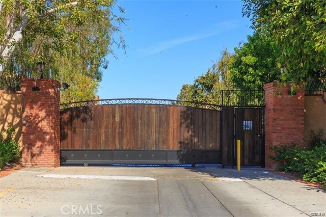 MLS #OC25253467 image #14