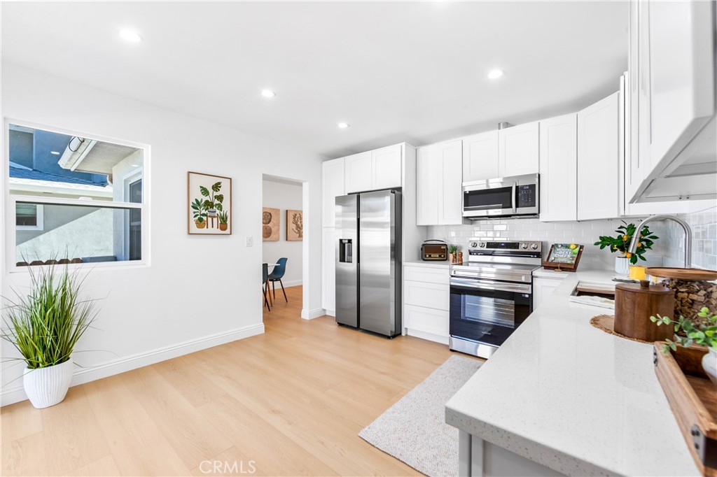 MLS #OC25253517 image #14