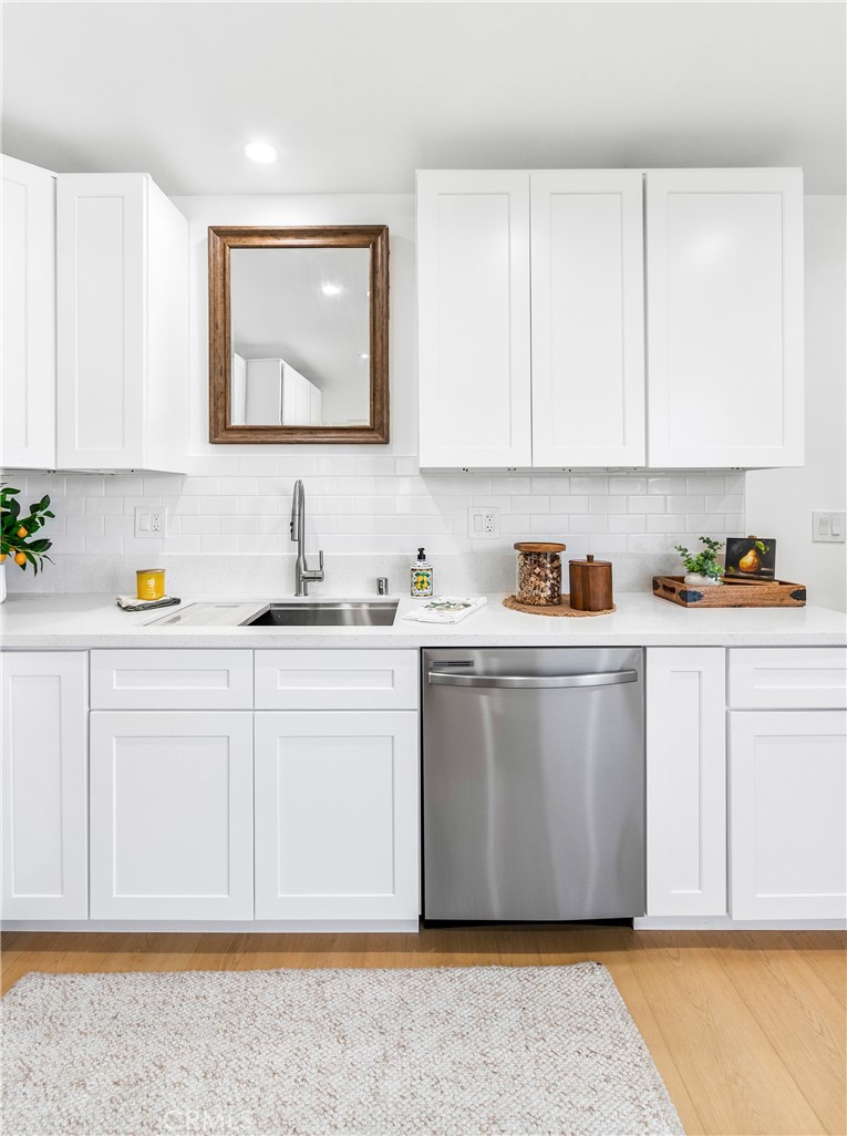 MLS #OC25253517 image #16