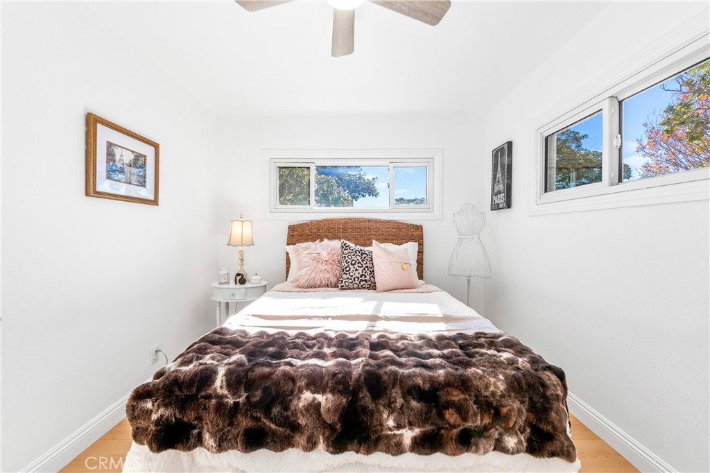 MLS #OC25253517 image #33