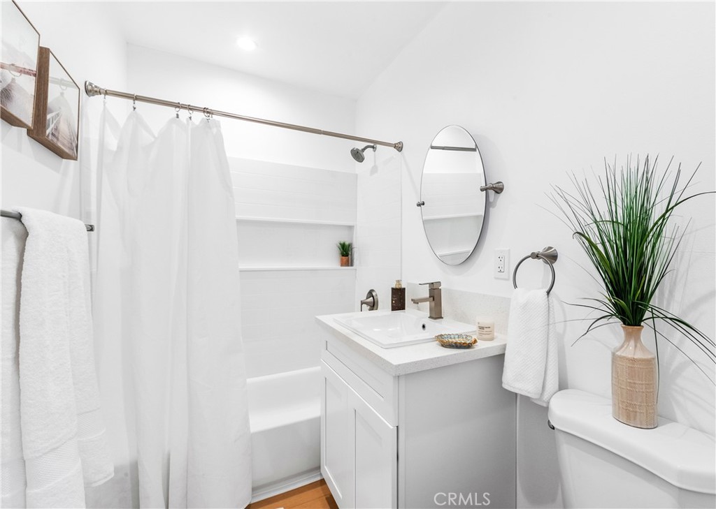 MLS #OC25253517 image #35