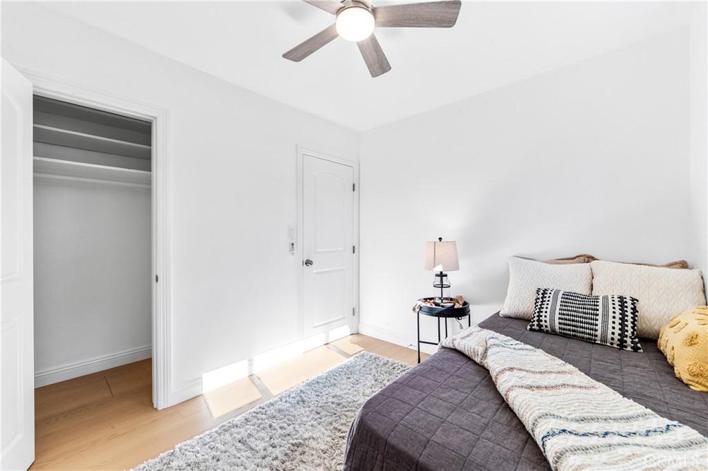 MLS #OC25253517 image #37