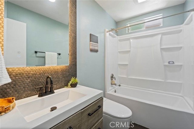 MLS #OC25253533 image #20