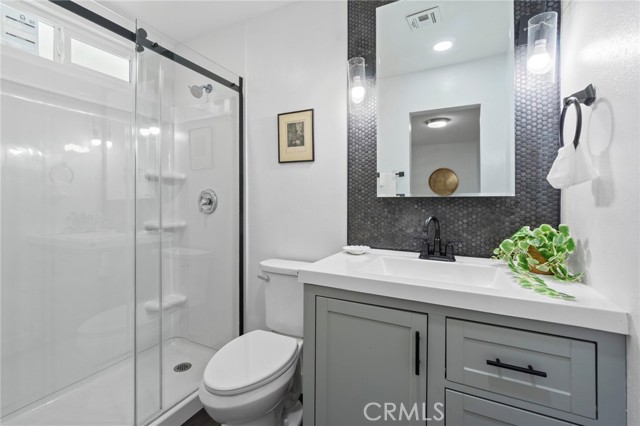 MLS #OC25253533 image #22