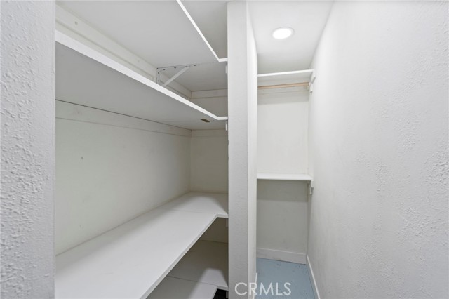 MLS #OC25253533 image #34