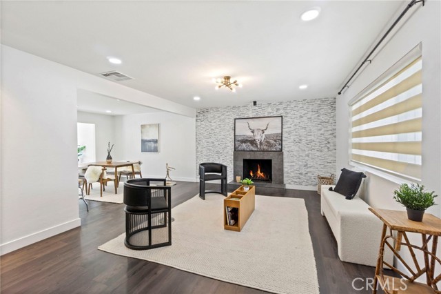 MLS #OC25253533 image #5