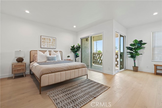 MLS #OC25253538 image #12