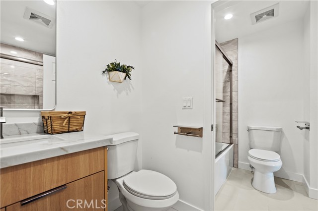 MLS #OC25253538 image #29