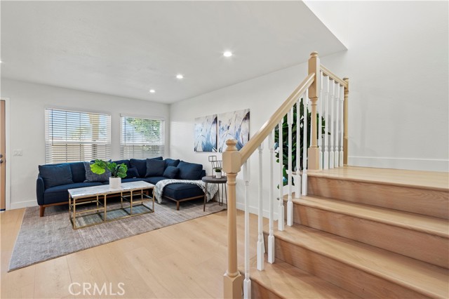 MLS #OC25253538 image #9