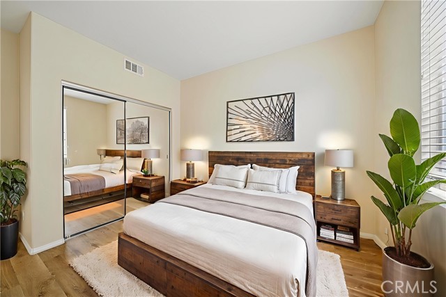 MLS #OC25253542 image #21