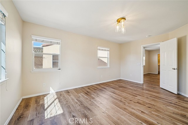 MLS #OC25253542 image #28