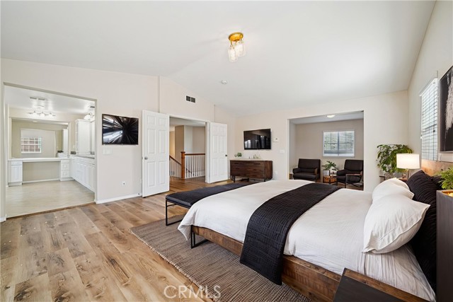 MLS #OC25253542 image #35