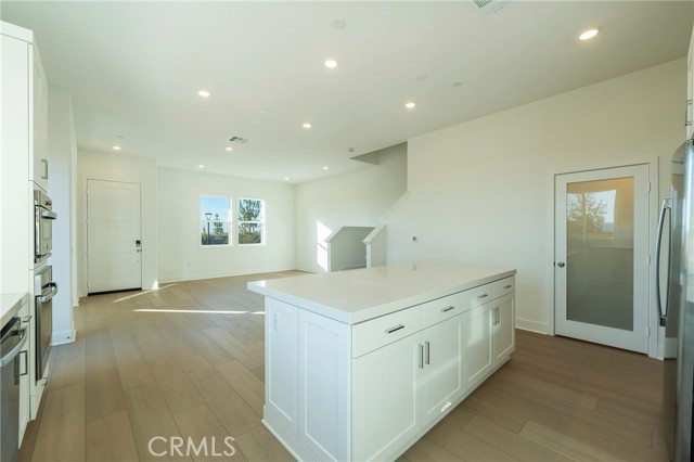 MLS #OC25253572 image #11