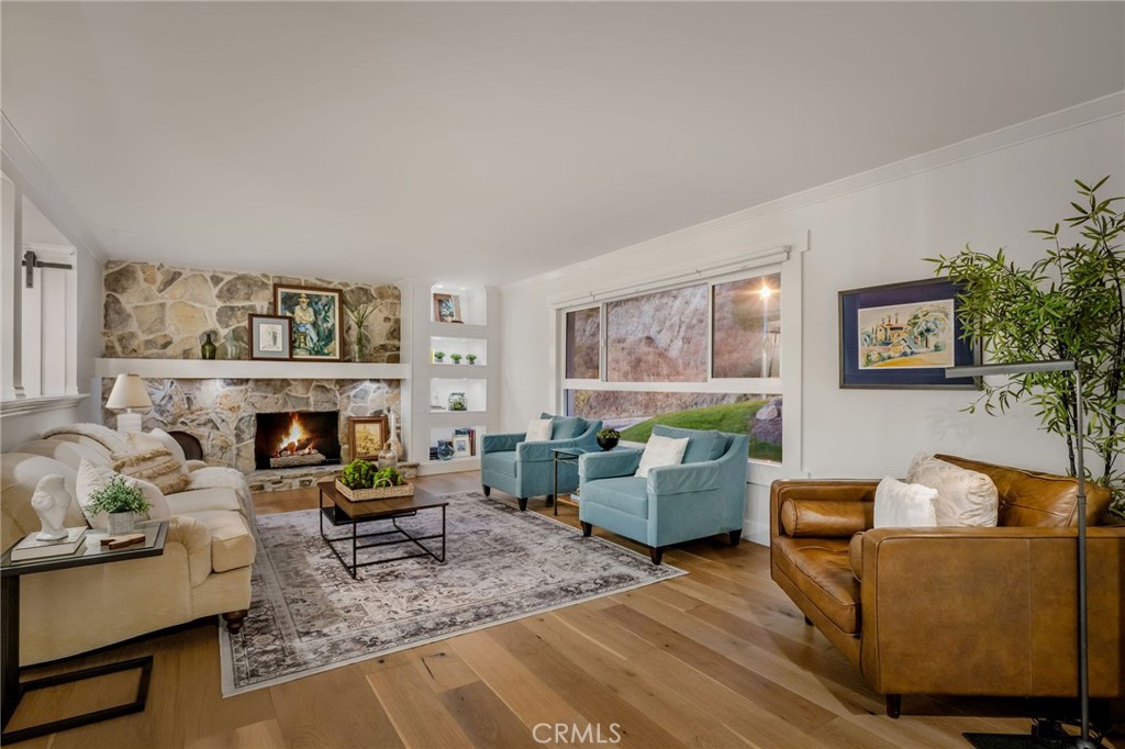 MLS #OC25253607 image #4