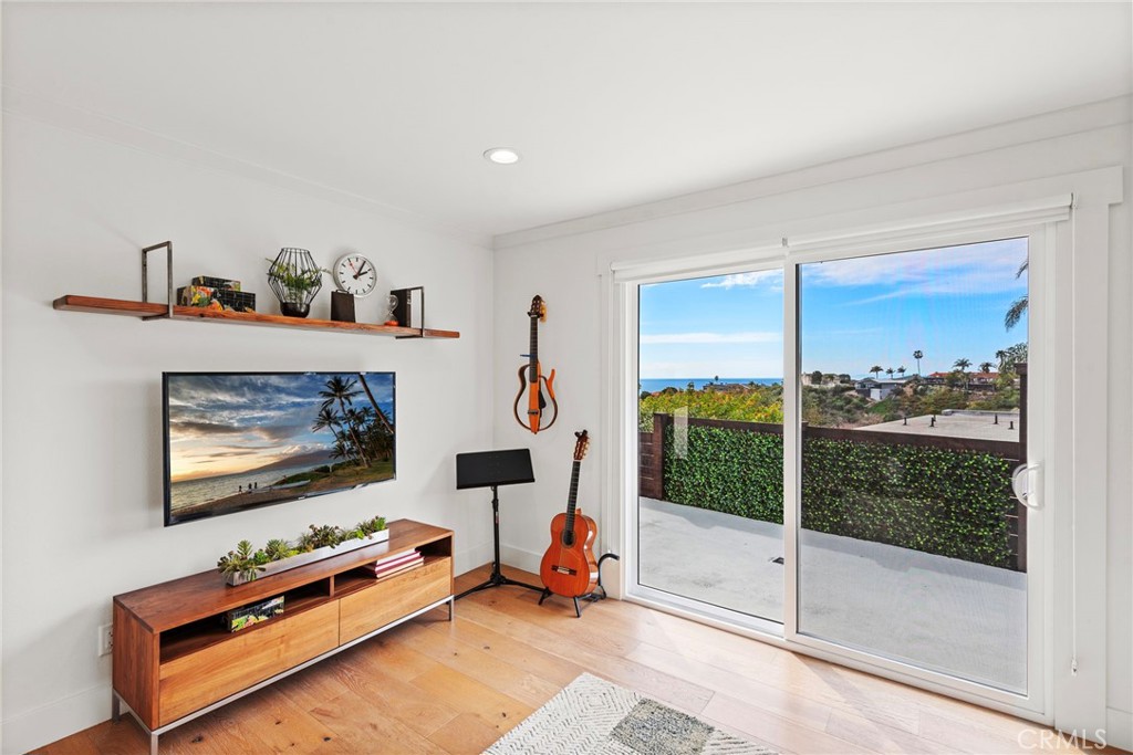 MLS #OC25253607 image #42