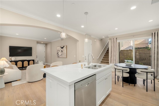 MLS #OC25253668 image #8