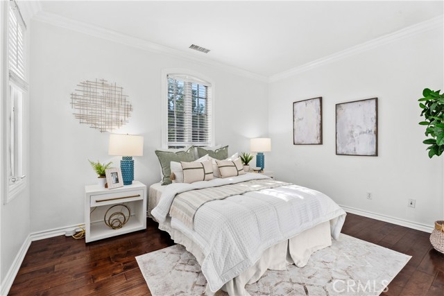 MLS #OC25253669 image #18