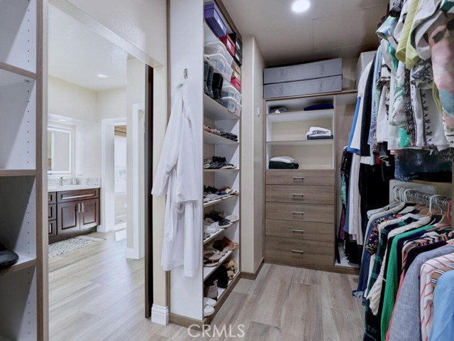 MLS #OC25253677 image #14