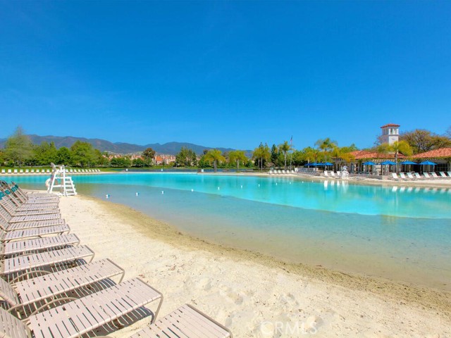 MLS #OC25253677 image #24