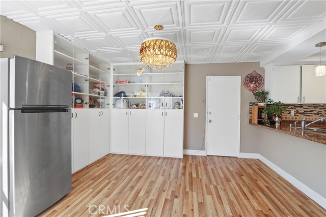 MLS #OC25253678 image #1