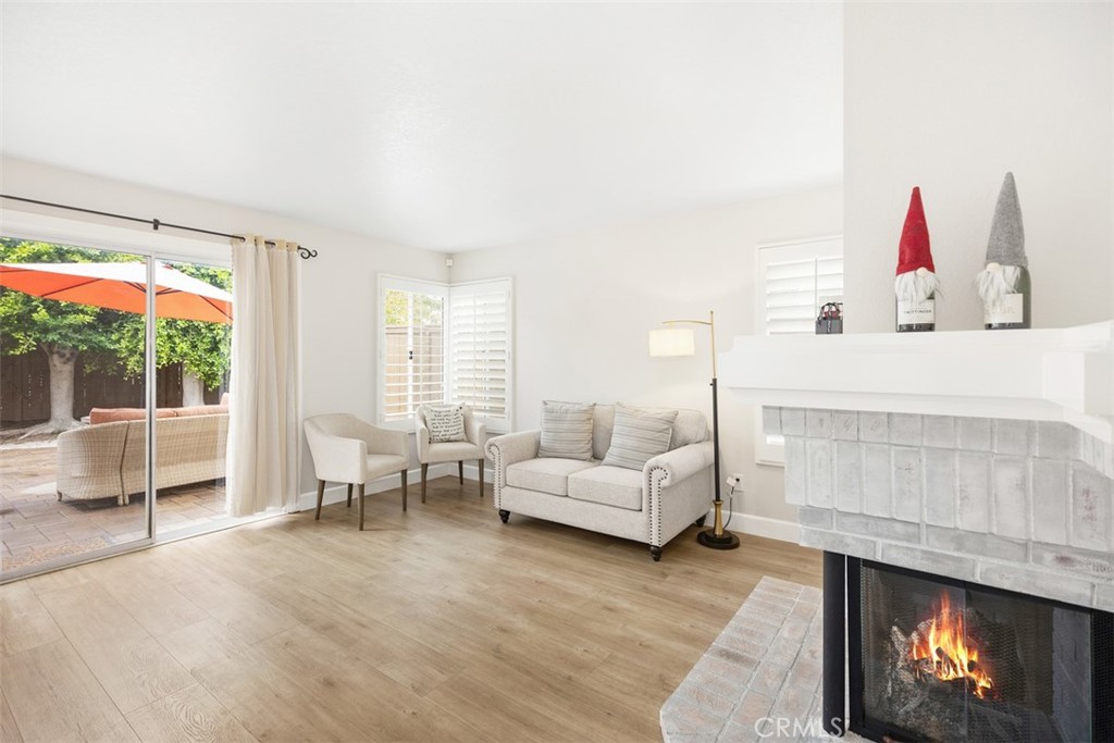 MLS #OC25253680 image #10