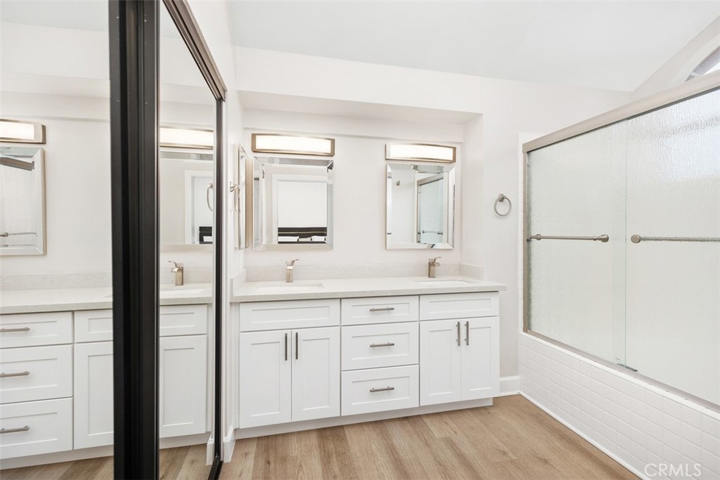 MLS #OC25253680 image #20