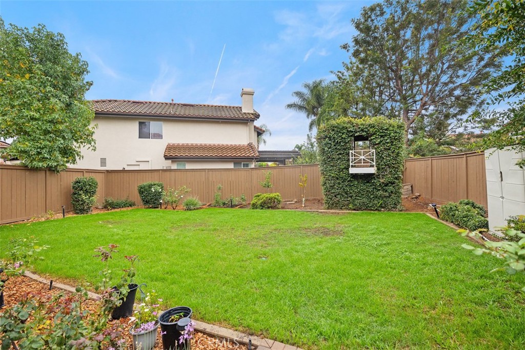 MLS #OC25253680 image #23