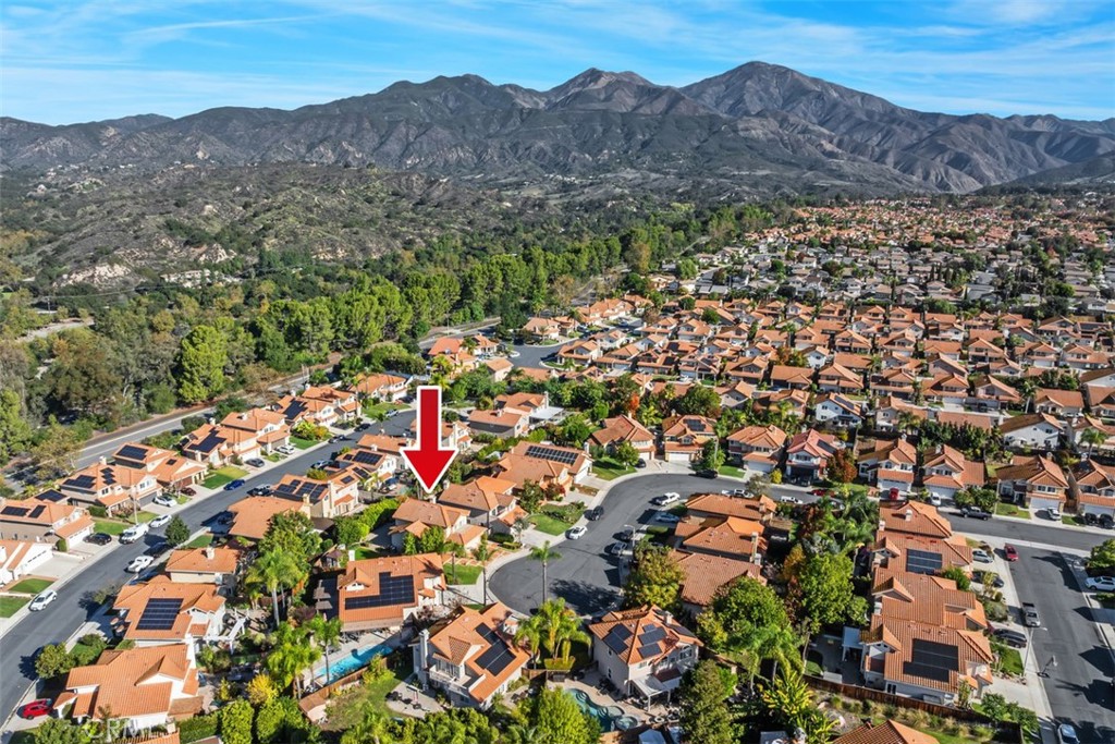 MLS #OC25253680 image #28