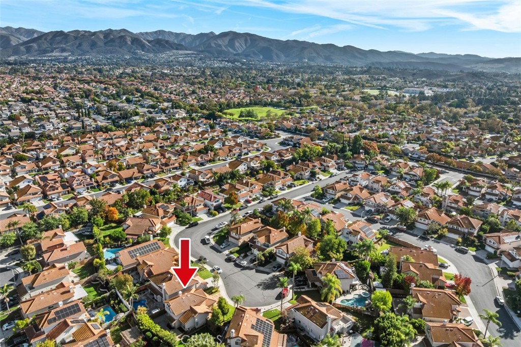 MLS #OC25253680 image #29