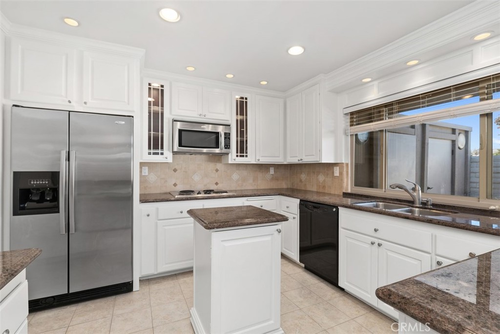 MLS #OC25253697 image #10