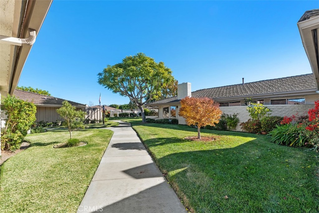 MLS #OC25253697 image #27