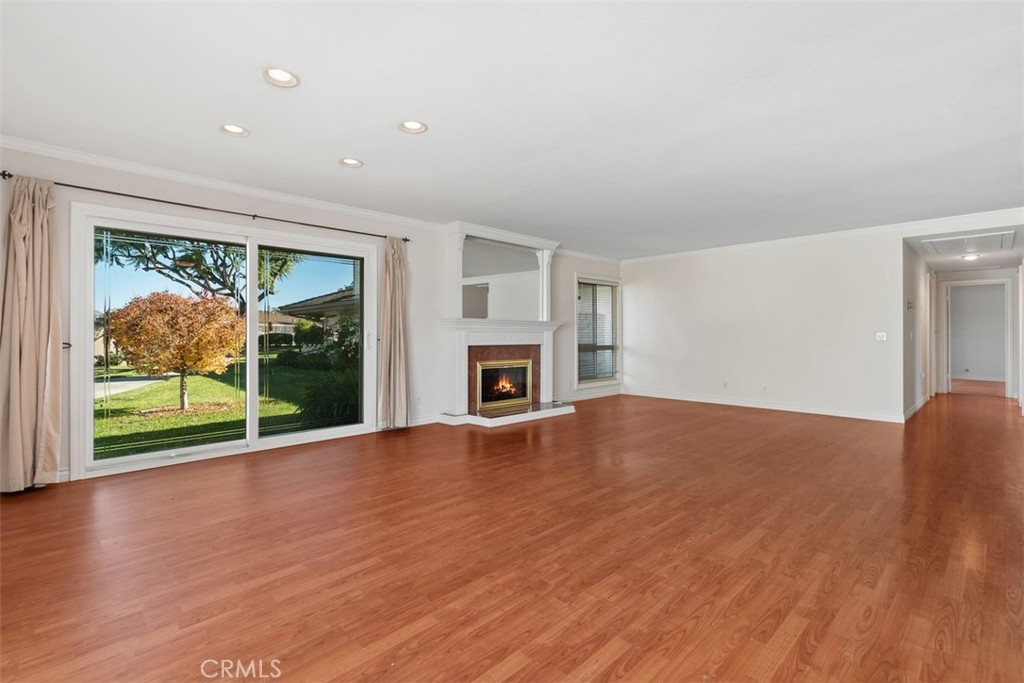 MLS #OC25253697 image #3