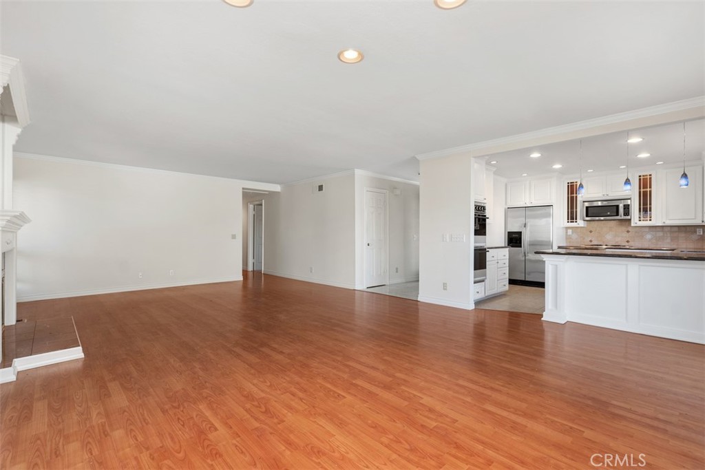 MLS #OC25253697 image #5