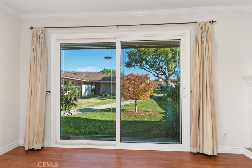 MLS #OC25253697 image #6