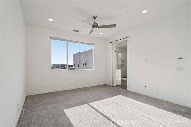 MLS #OC25253704 image #4