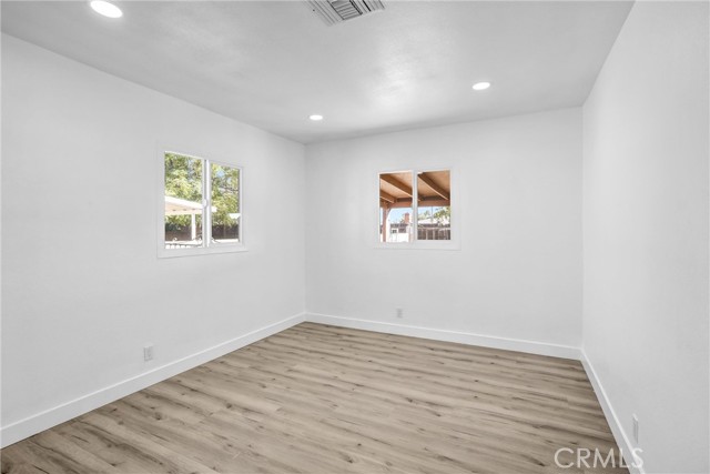 MLS #OC25253730 image #13