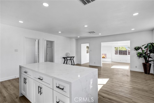 MLS #OC25253730 image #6