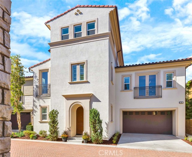 MLS #OC25253756 image #1