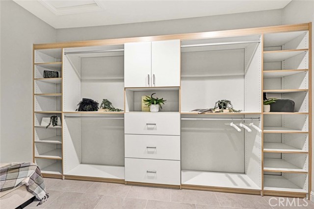 MLS #OC25253756 image #25