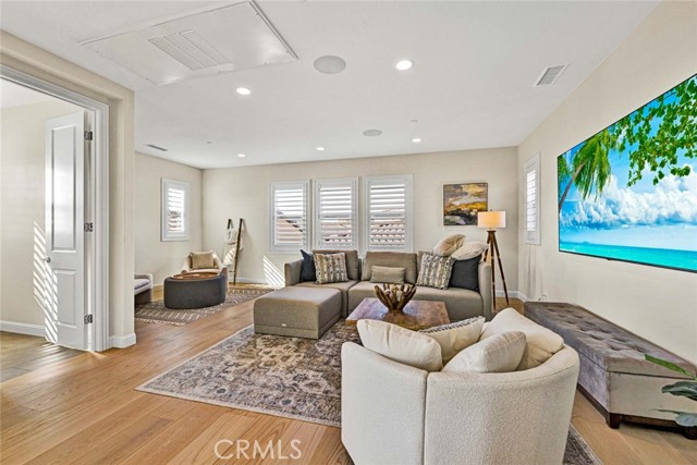 MLS #OC25253756 image #29